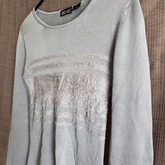 Shu Shu silver / grey mesh like top💥Chic💥 - Picture 2 of 9
